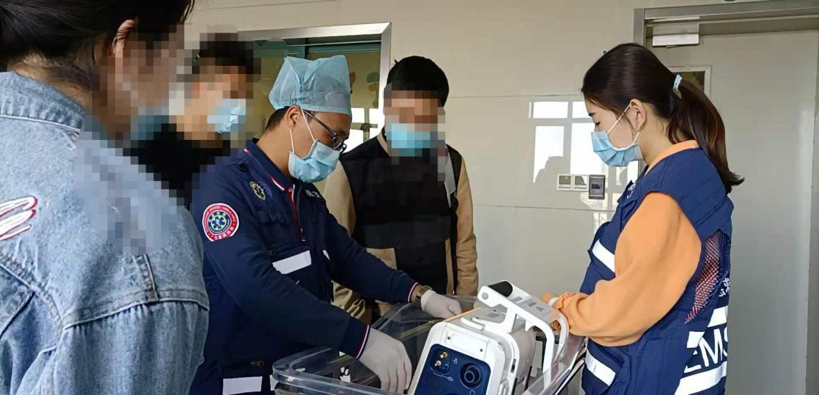 新生兒肺纖維瘤病高鐵急救轉運