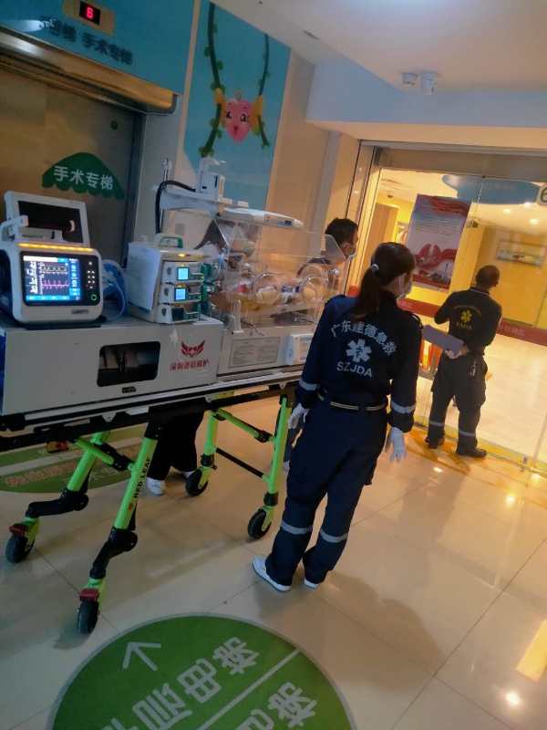 建德救護為南昌早產兒提供跨省轉院護送服務